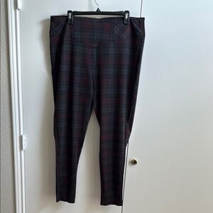 Hope & Harlow Comfy Plaid Stretch Pants in Black and Red